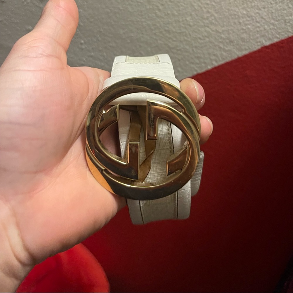 Gucci belt gold buckle